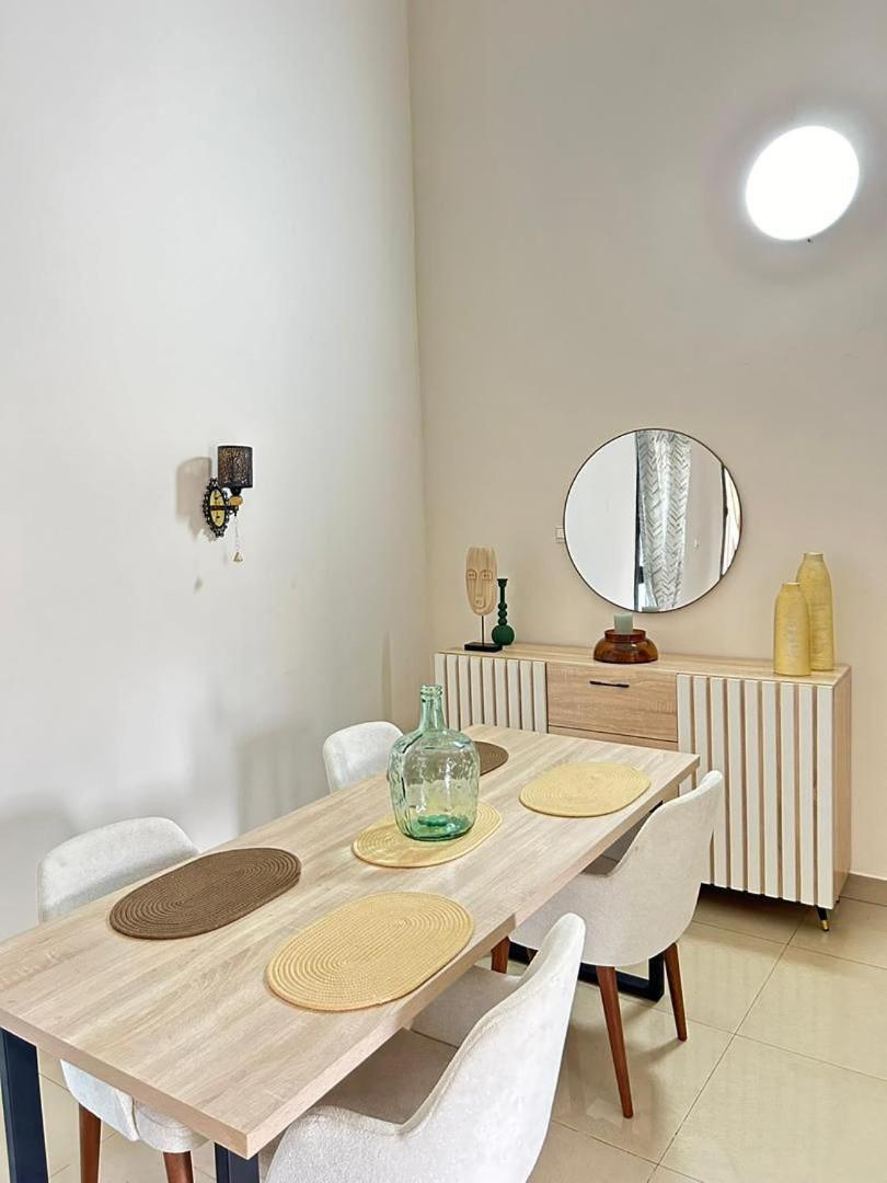 Les Residences D'Inaya โลเม ภายนอก รูปภาพ